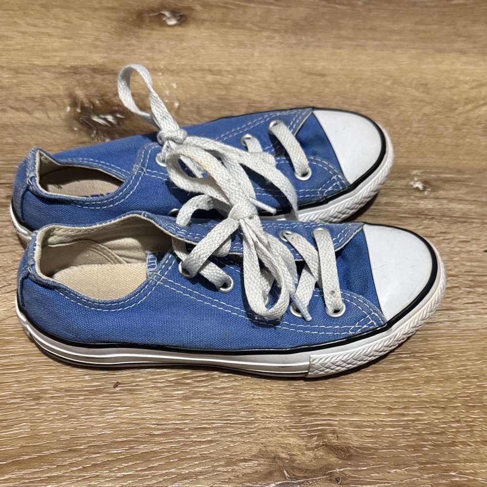 Converse Kids Low-Top Canvas Sneakers in Blue and White